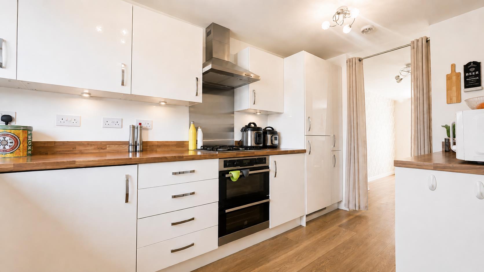 5 bed property in Heren Lane, Milton Keynes